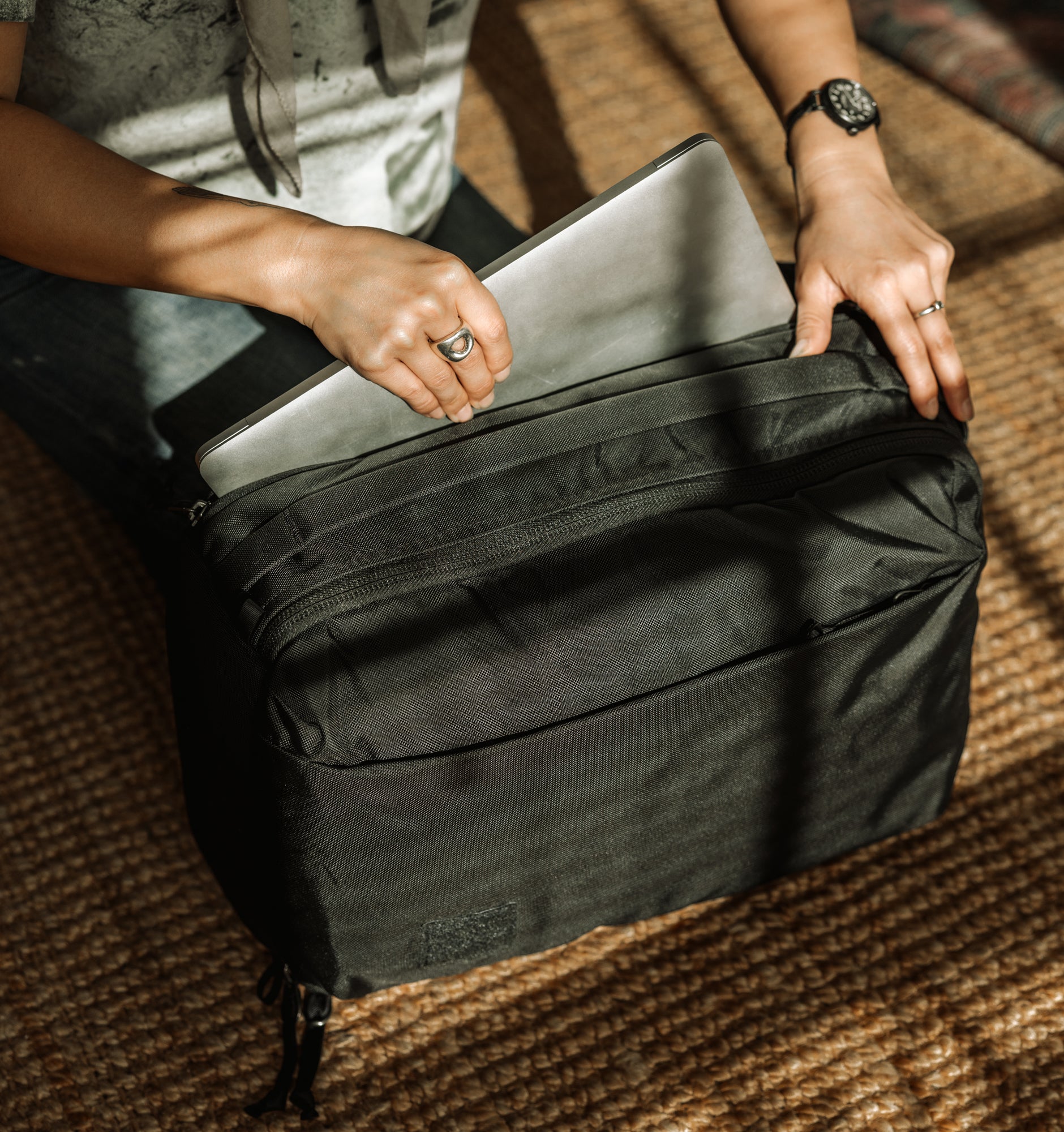 Evergoods Civic Panel Loader 16L - Solution Black