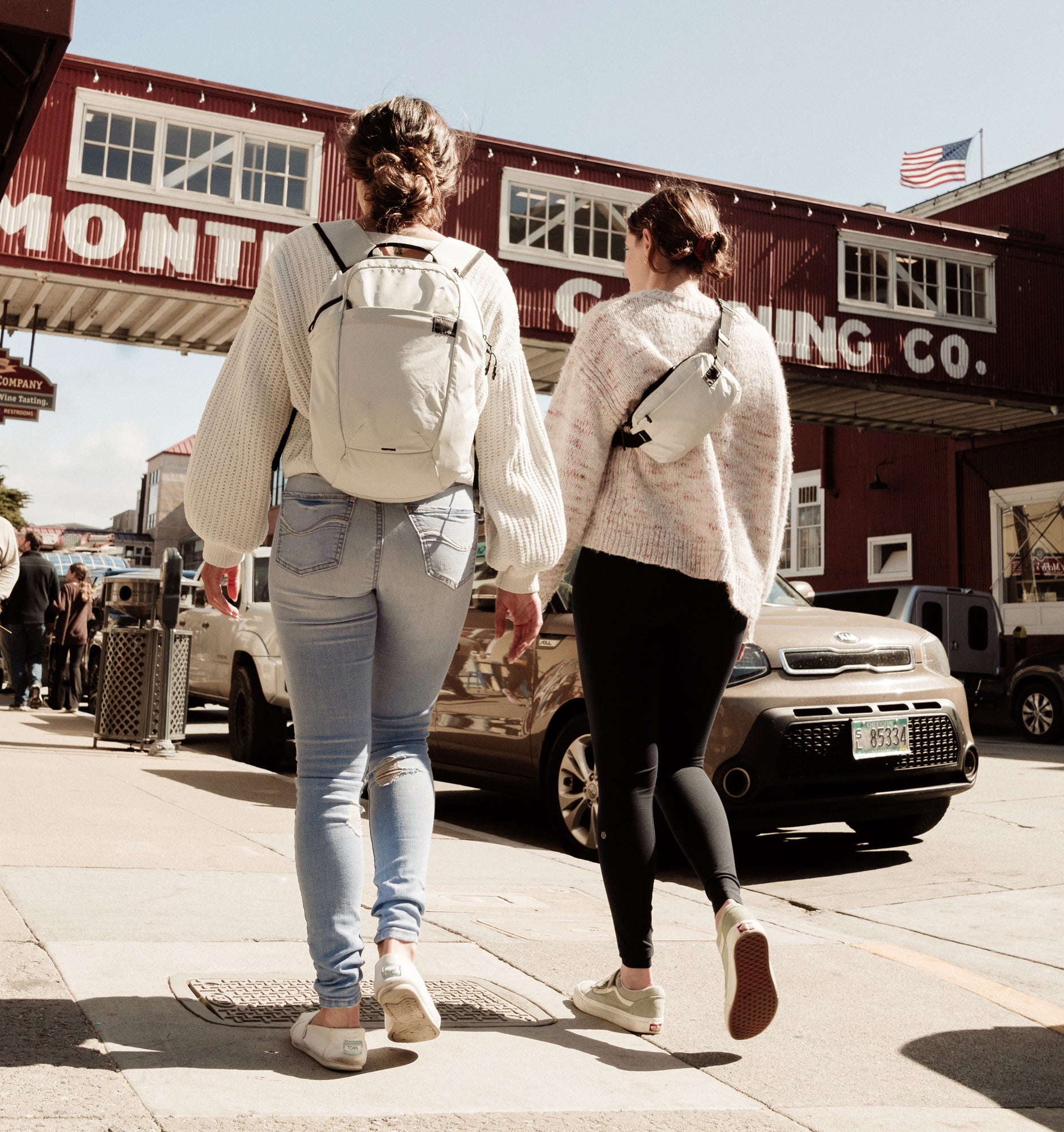 Matador ReFraction Packable Sling 2L - Arctic White