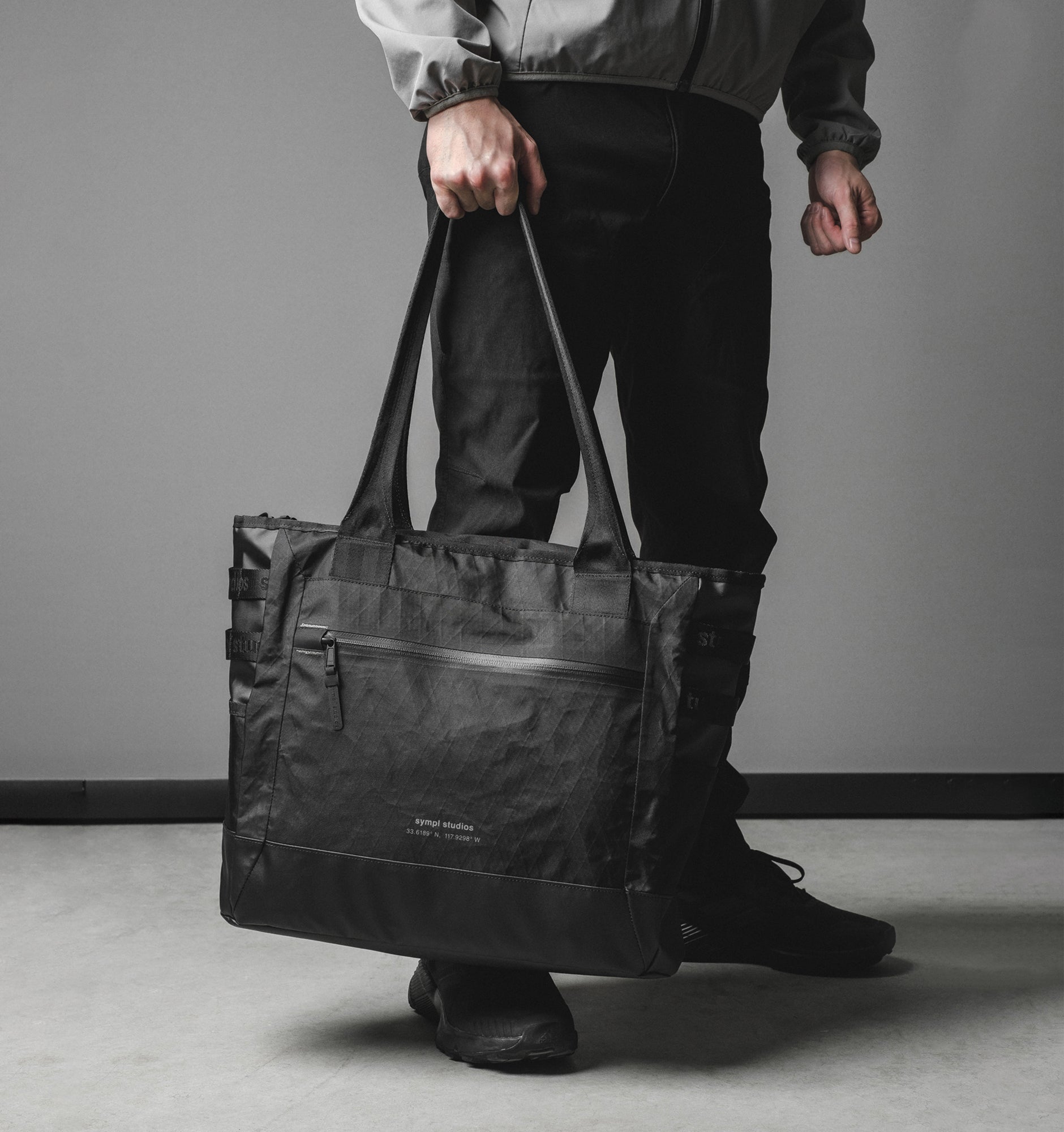 Sympl 16" All Terrain Tote 20L - Black